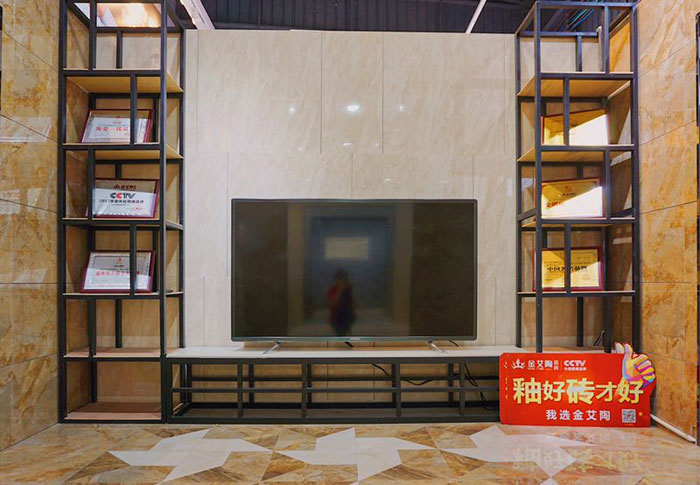 当红酒赶上......—9001cc金沙现代仿古砖&红酒品鉴会（潮安站） 优雅来袭